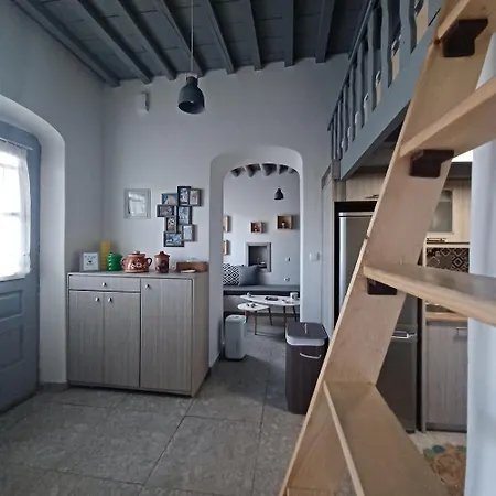 Traditional House In The Heart Of Naxos Dhamarionas